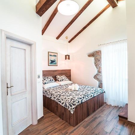 Villa Campiello Heated Pool Vrbnik Kültér fotó