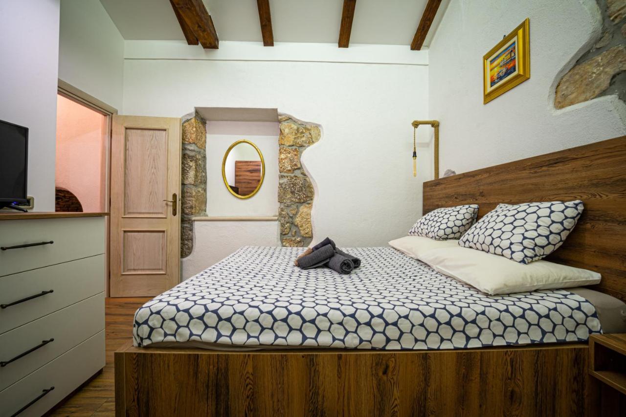 Villa Campiello Heated Pool Vrbnik Kültér fotó